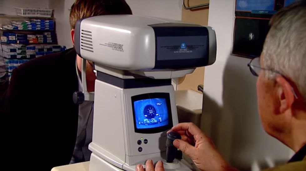 Optometrysta czy optyk?