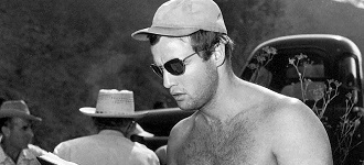 MARLON BRANDO O SOBIE