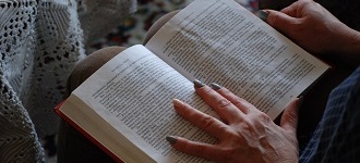 Chcesz żyć dłużej? Czytaj książki