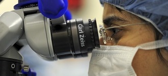 Lepsza wykrywalność Alzheimera i Parkinsona dzięki badaniu oka