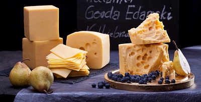 Jak powstają najpopularniejsze gatunki serów?