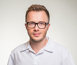 Przebarwienia na zębach
