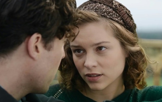 TAJEMNICE JOAN | RED JOAN
