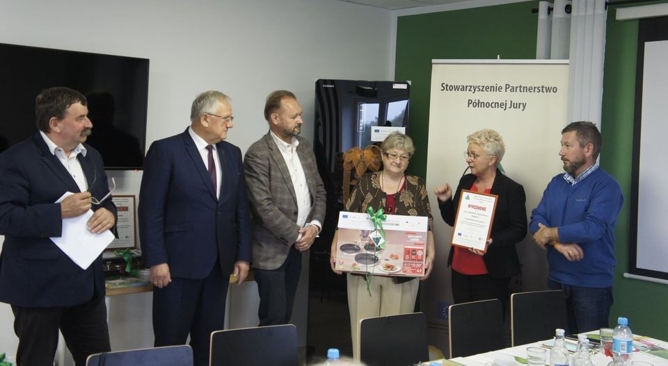 Seniorzy z Choronia z sukcesem w konkursie kulinarnym
