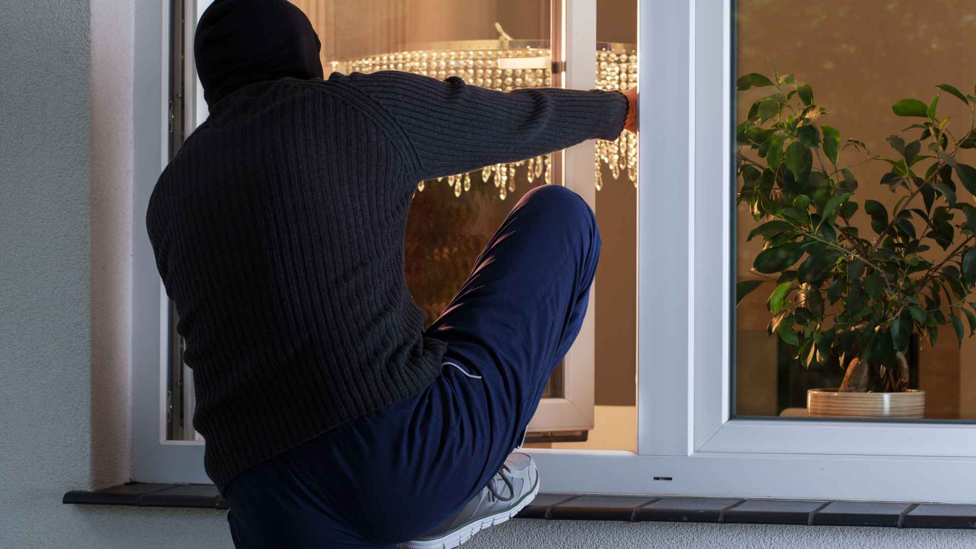 Jak zabezpieczyć dom przed włamaniem?