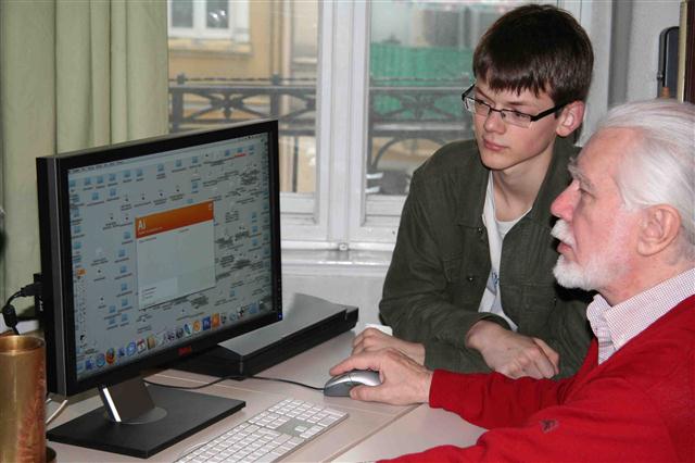 Szkolenia komputerowe „Surfuj z Seniorem” w DialNet Masters