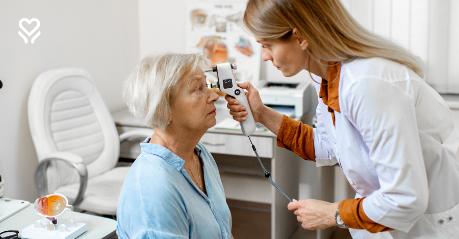 Nagła zmiana ostrości widzenia? Co oznacza pogorszenie wzroku u seniora?