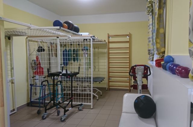 Niepubliczny Zakład Pielęgnacyjno-Opiekuńczy PROMYK w Halinowie