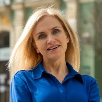 Prof. Beata Bugajska