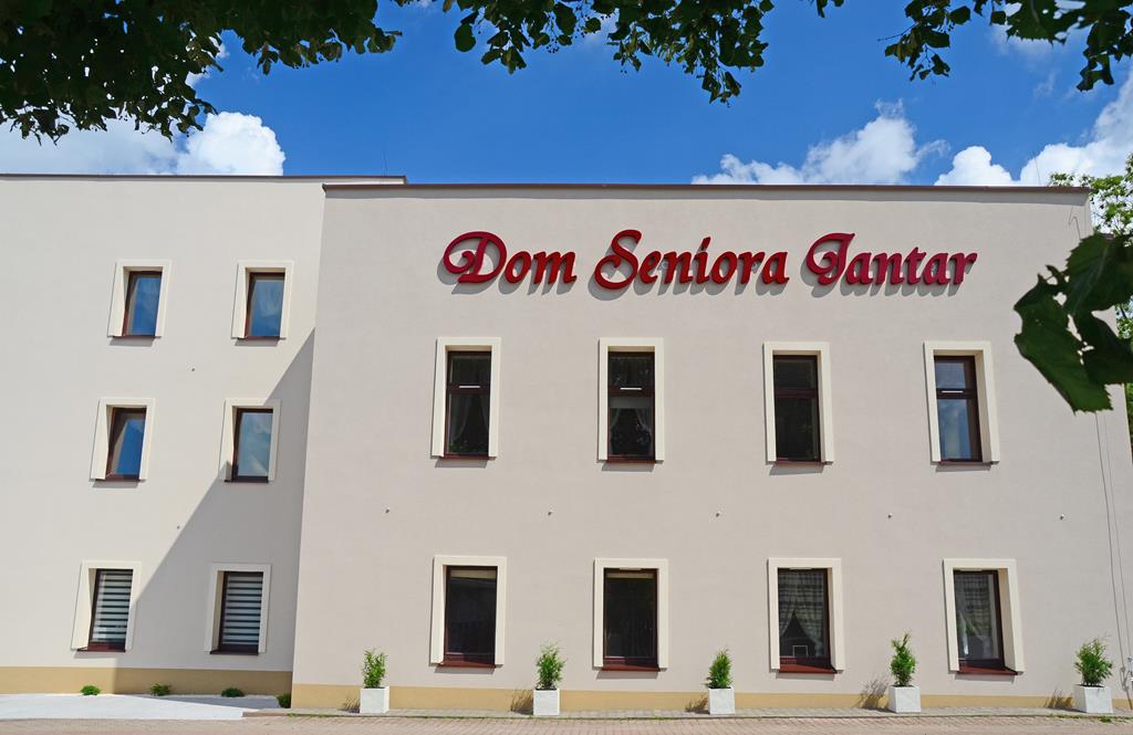 Dom Seniora JANTAR w Rybnicy Leśnej