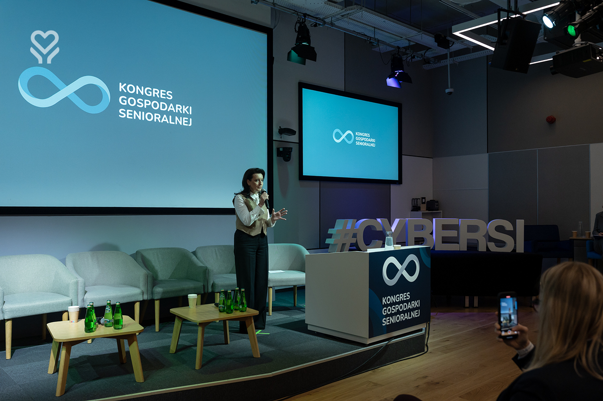 Cyfrowa przyszłość z ludzką twarzą – relacja z IX Kongresu Gospodarki Senioralnej
