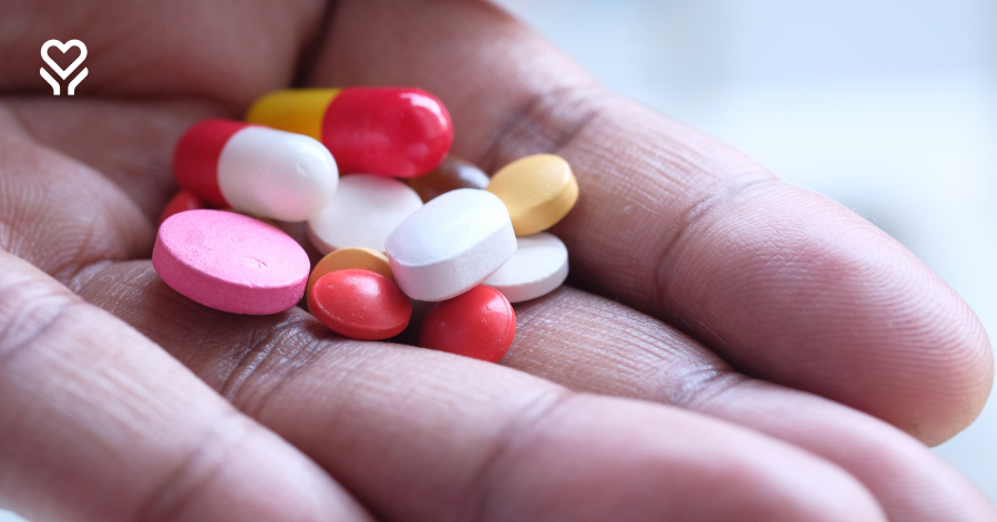 Uwaga na mieszanie leków! Farmaceuta ostrzega przed groźnymi interakcjami