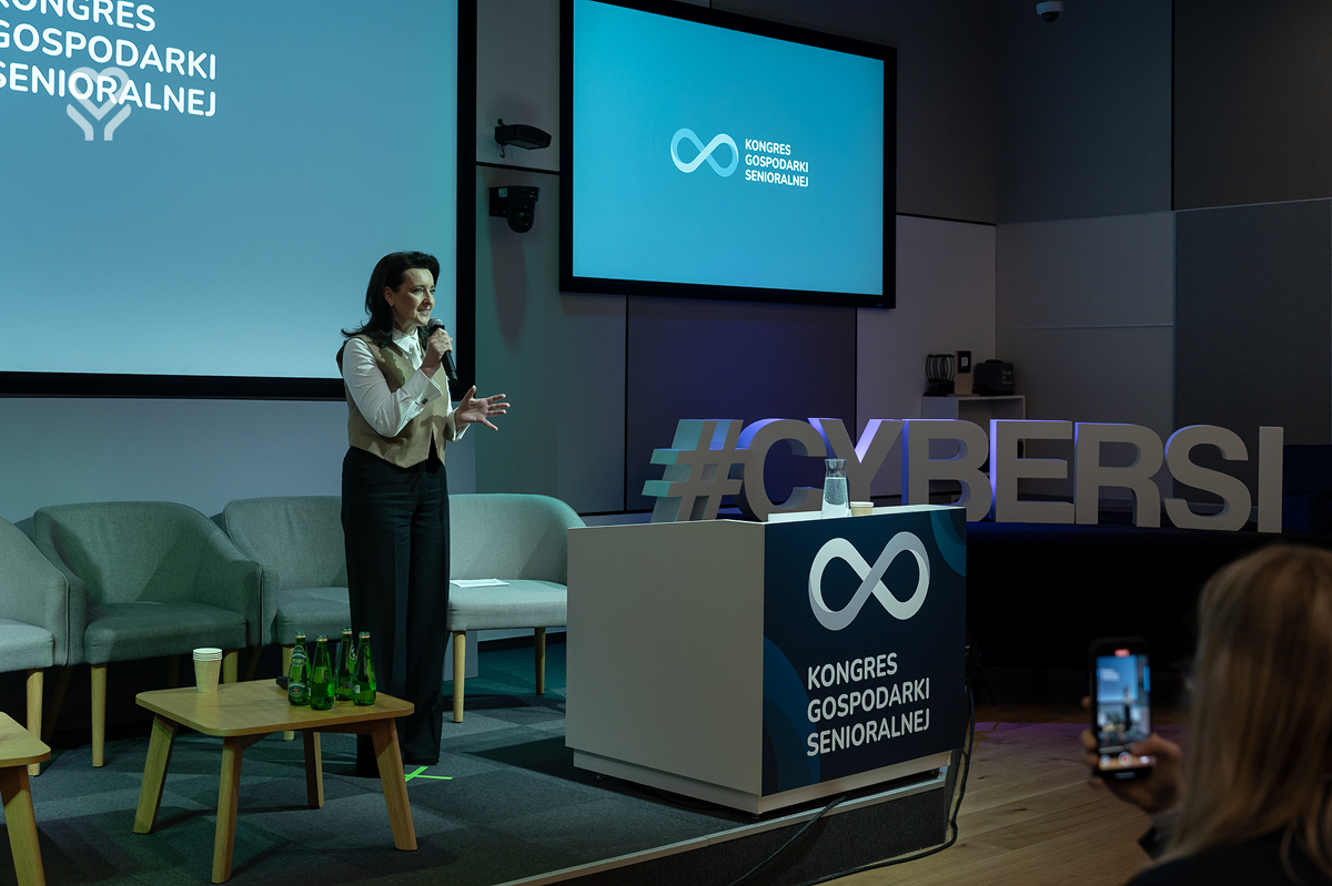Cyfrowa przyszłość z ludzką twarzą – relacja z IX Kongresu Gospodarki Senioralnej